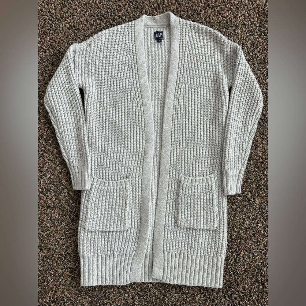 GAP Women’s Heavyweight Long Gray Cardigan - size XS